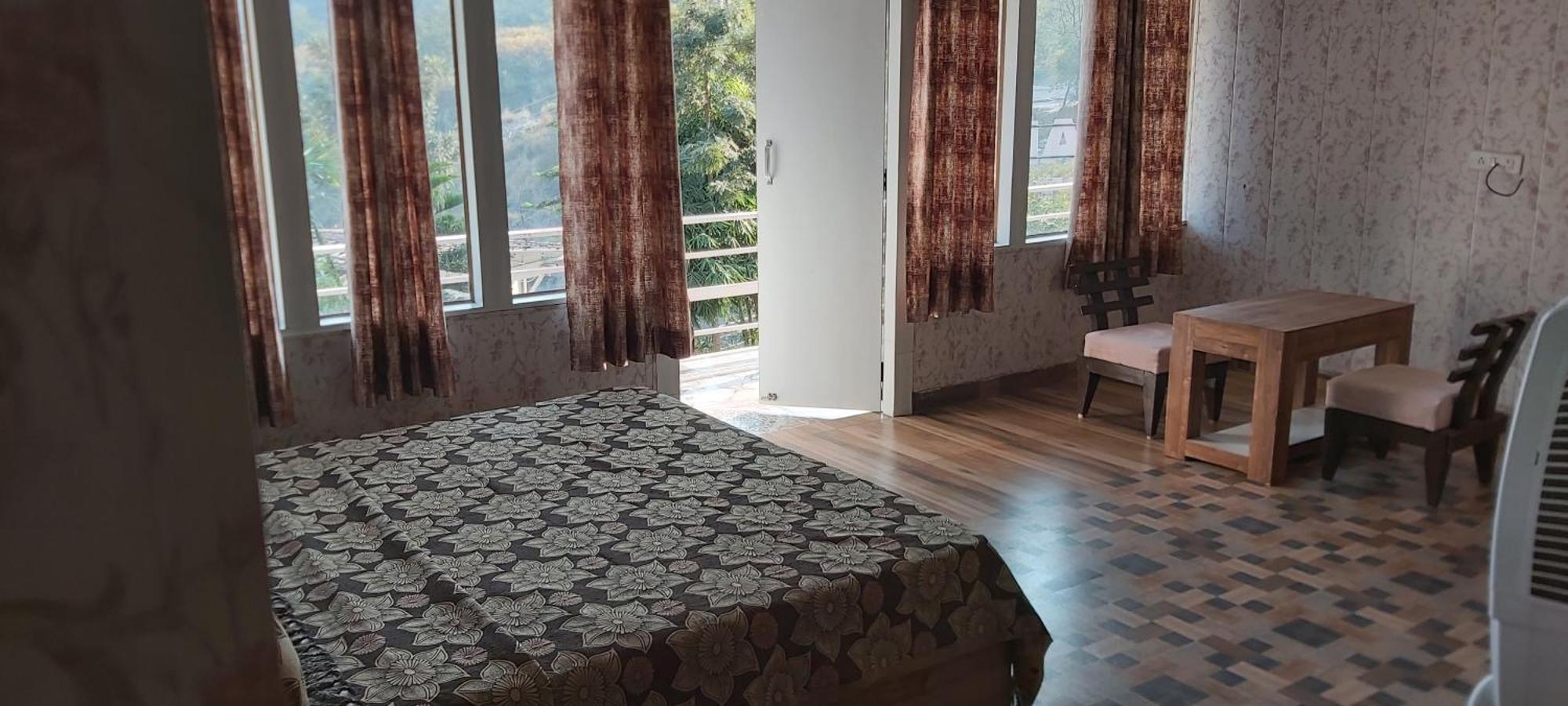 Valley Retreat Home Stay Dehradun Ruang foto